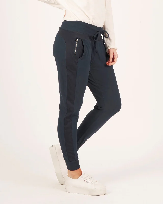 Suzy D Ultimate Jogger - Navy