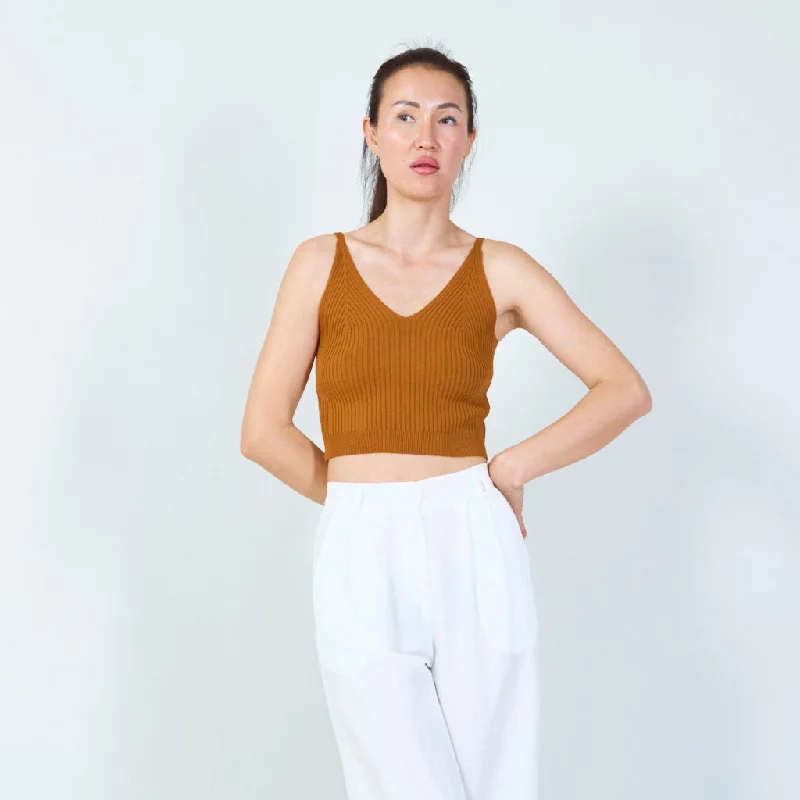 Sleek ribbed v-neck crop top wholesale