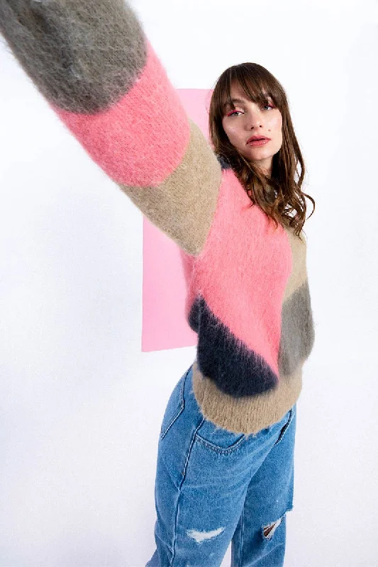 Lili Sidonio Colour Block Knitted Sweater With Fluffy Knit